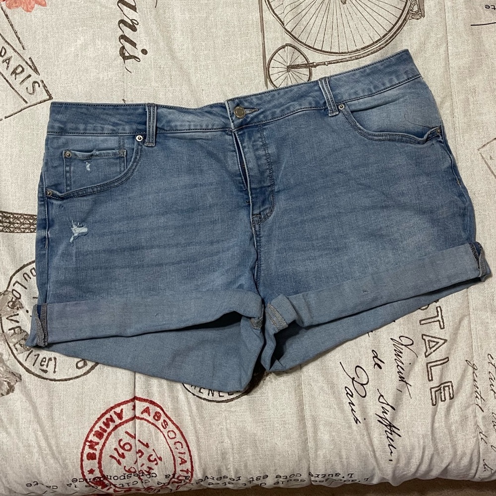 Time and tru blue jean shorts